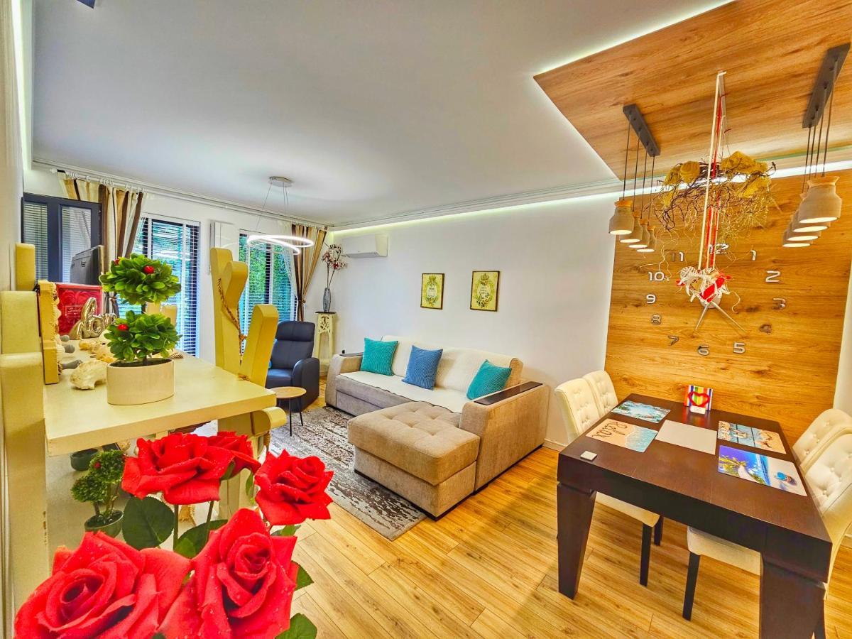 Matsa Apartment In Evergreen Complex Varna Esterno foto