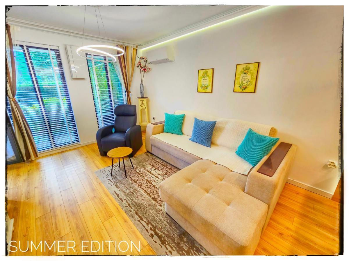 Matsa Apartment In Evergreen Complex Varna Esterno foto